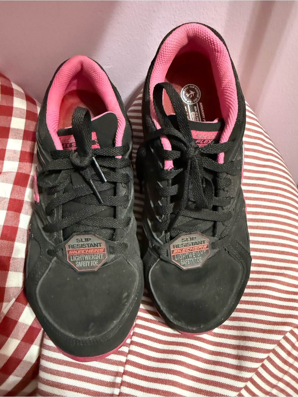 Skechers Women's Black and Pink Alloy Toe Flex Sole Safety Shoes 6.5